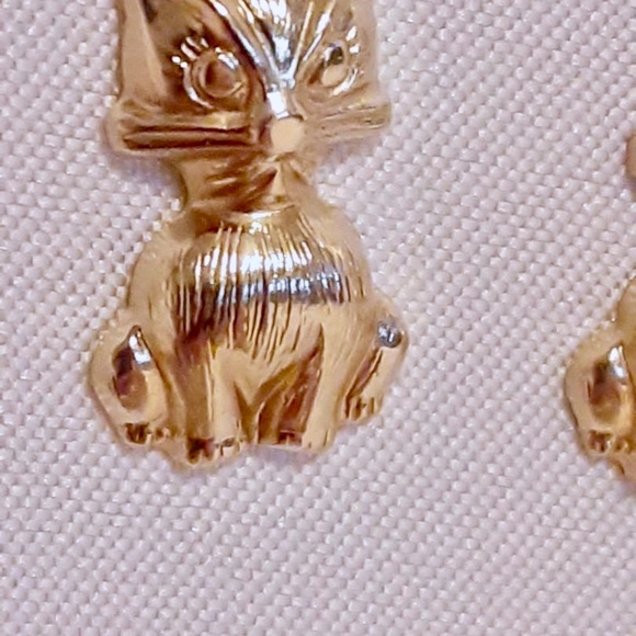 💲SALE💲 🎉3XHP!🎉  Solid 14K Yellow Gold Cat Earrings - Picture 2 of 6